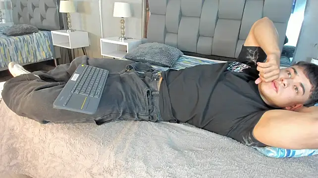Charlie___Musk webcam