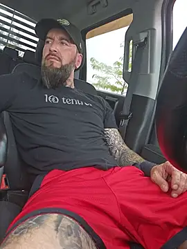 Beardedtattood live sex cam