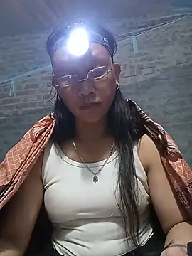 Linda-04 webcam