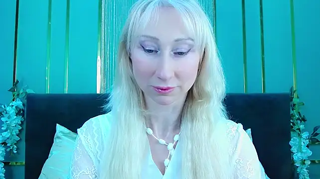 KissDreamm webcam