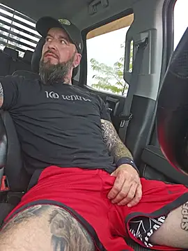 Beardedtattood live sex cam