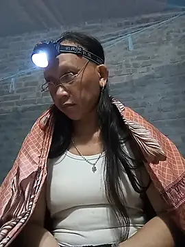 Linda-04 webcam