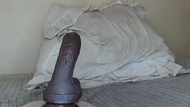KinkyJXxX webcam