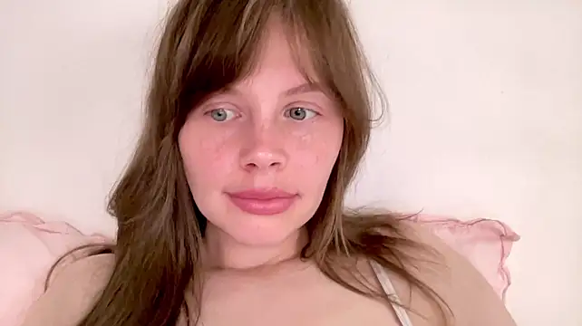 Nikki_Mimimi webcam