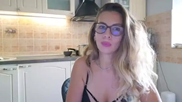SukyGirl webcam