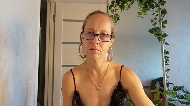 LioraWeiss webcam