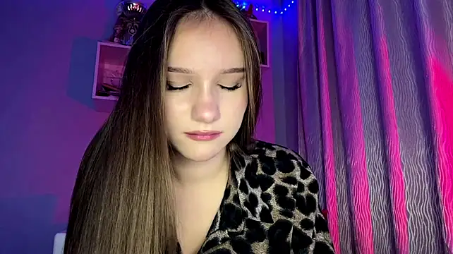 DonetteAlaya webcam