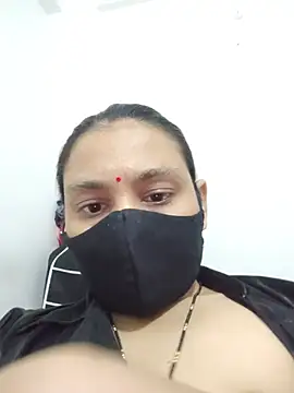 Vivicaa live cam on StripChat