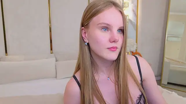 Lili_Lohan webcam