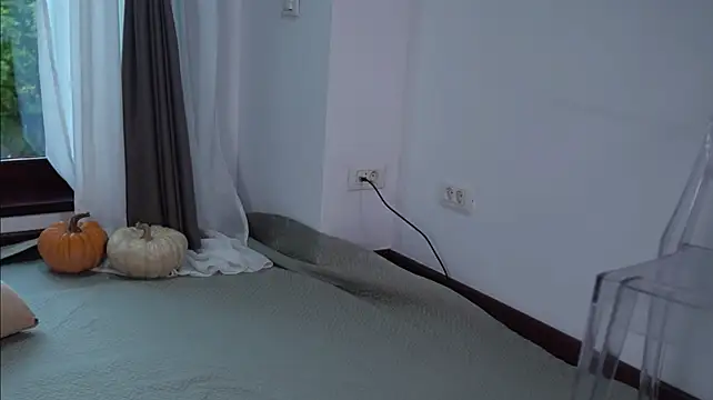 TheMaddisonShow_ webcam