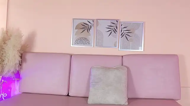 Athena_Camille webcam