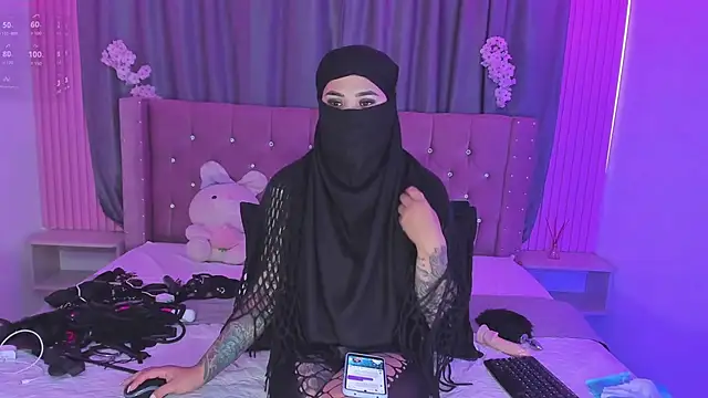 nayla-mouna (F young) - Full naked dance 🥵🥵