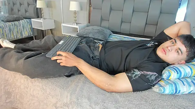 Charlie___Musk webcam