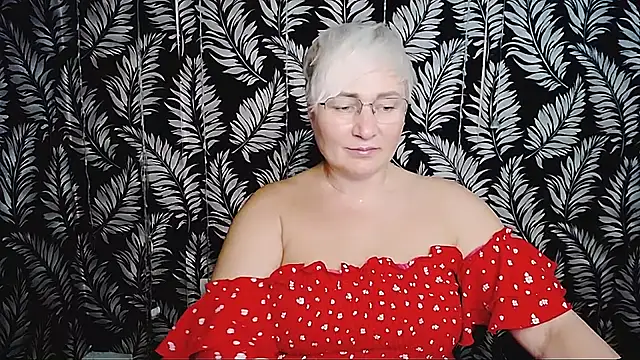 Olivia_playful webcam