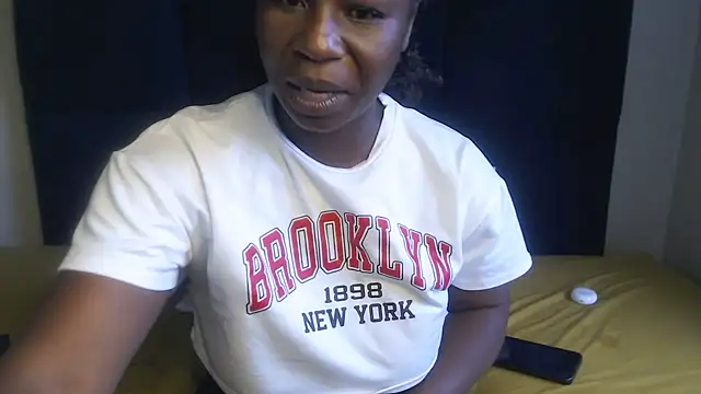 Chocolatebae86 live cam preview