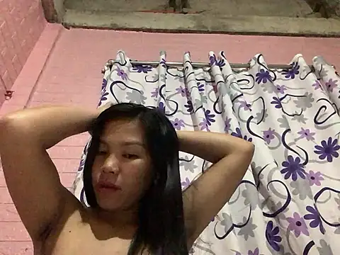 Cleo17 webcam