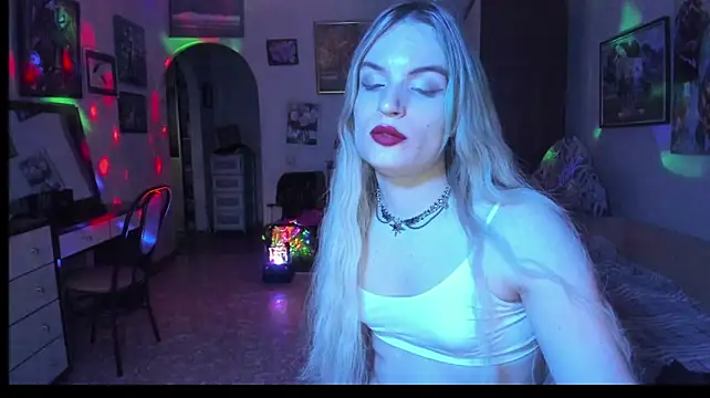 milliKira006 webcam