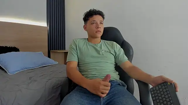 Axel_West8