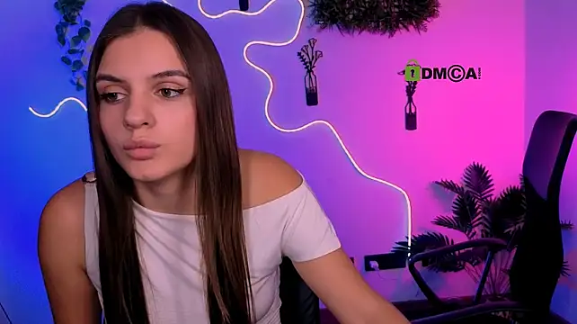 lisa_dark_