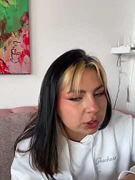 LilyCarter_Pinkk webcam