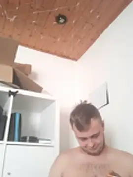 112boy live cam on StripChat