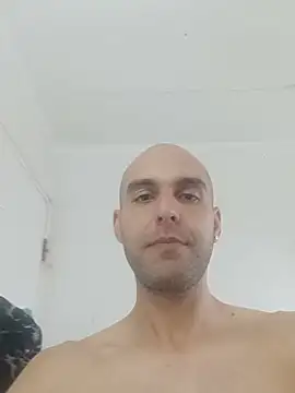 Saitama_ch live cam on StripChat