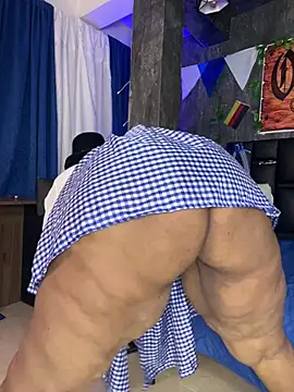 AranzalatinBlaks1 live cam on StripChat