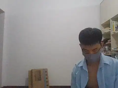 liuqi000 live cam on StripChat