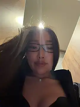 trytomakememoam webcam
