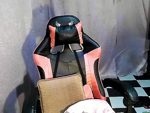 BrendaMore webcam