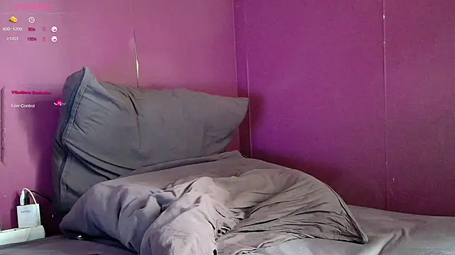 freddy_prett live cam on StripChat