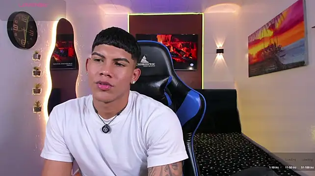 Damian_latinxxx live cam