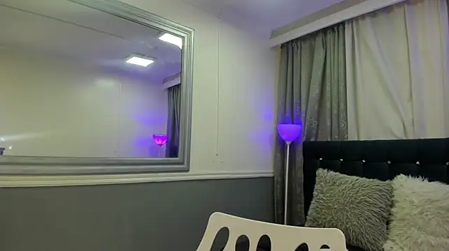 CataleyaReed webcam
