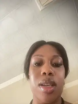 NAUGHTYSHALOTXX