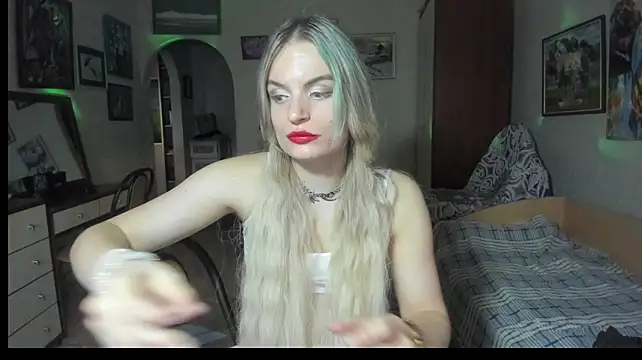 milliKira006 webcam