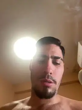 Activazo1998 webcam