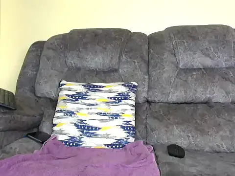 naughty-ebony1 live cam preview