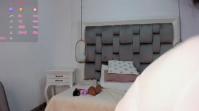 OnlyGia webcam
