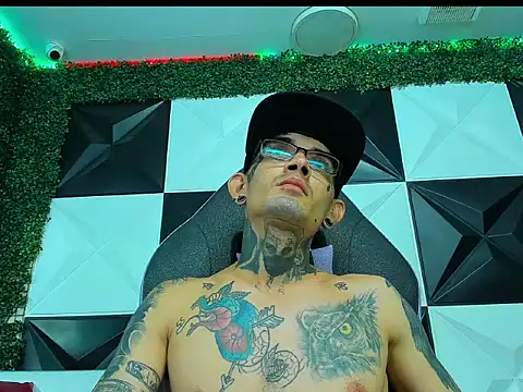 Boy_tatto77 webcam