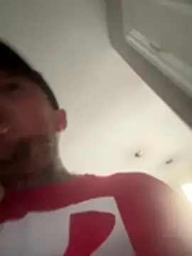 WIDBIGWHITECOCK live cam on StripChat