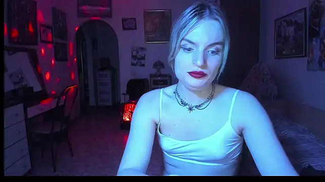 milliKira006 webcam