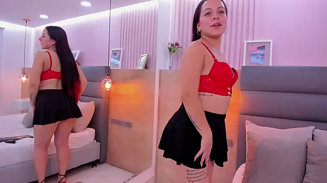 _lya_white webcam
