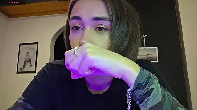 Mikka_Sargoni webcam