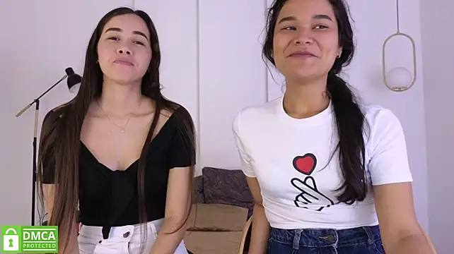 sexychanell_18 webcam