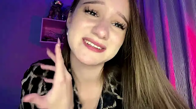 DonetteAlaya webcam