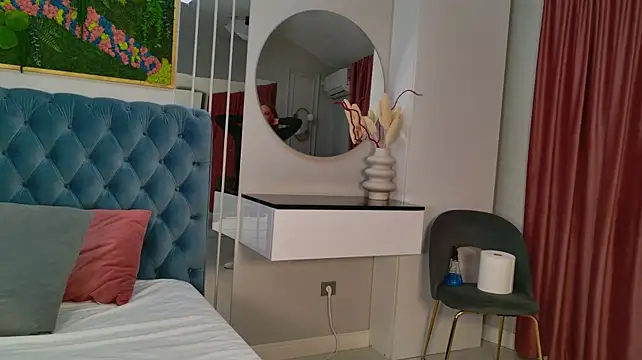 SiennaPierce webcam