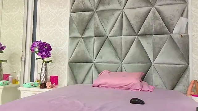 Miaa_Grace_ webcam