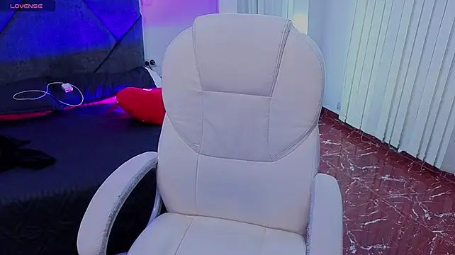 _sharlotte777 webcam