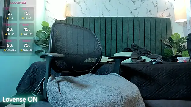 nicktorn