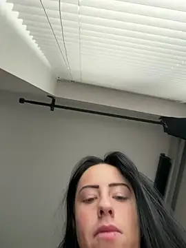 ElliemaiX live cam preview